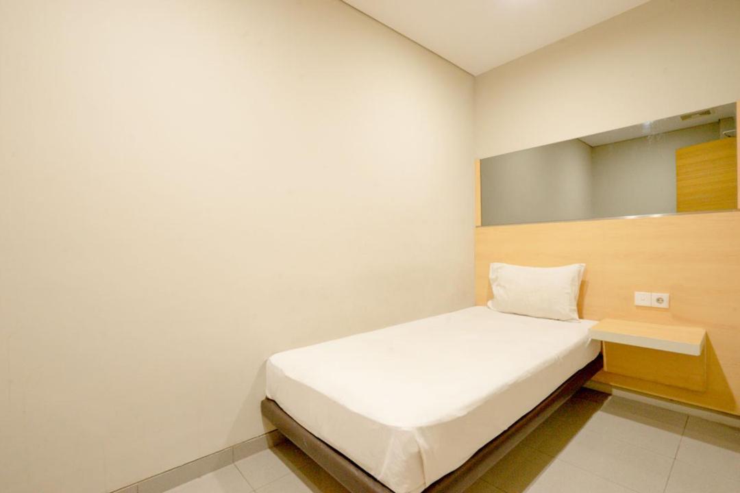 Life Hotel Stasiun Kota سورابايا الغرفة الصورة