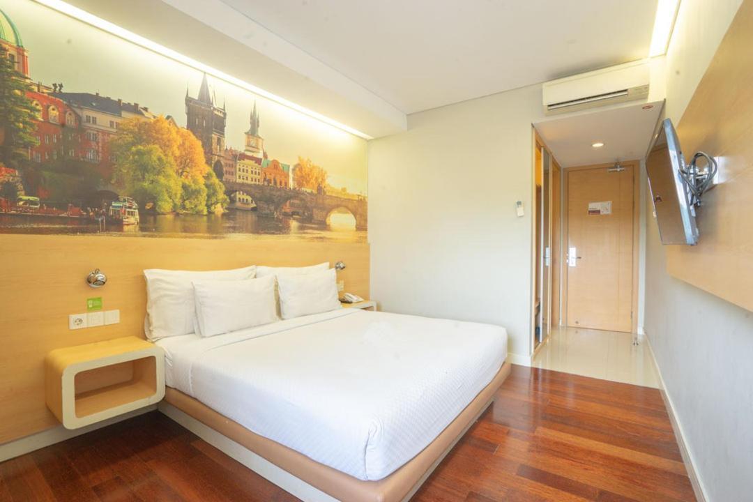 Life Hotel Stasiun Kota سورابايا الغرفة الصورة